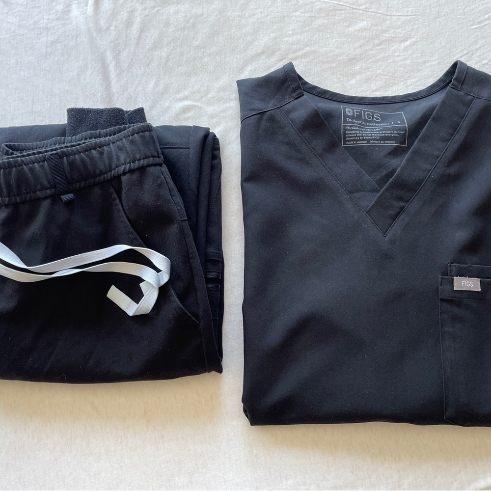 Mens Figs & Jaanuu Scrubs: 10 figs sets, 2 Jaanuu sets, one Jaanuu pant separate